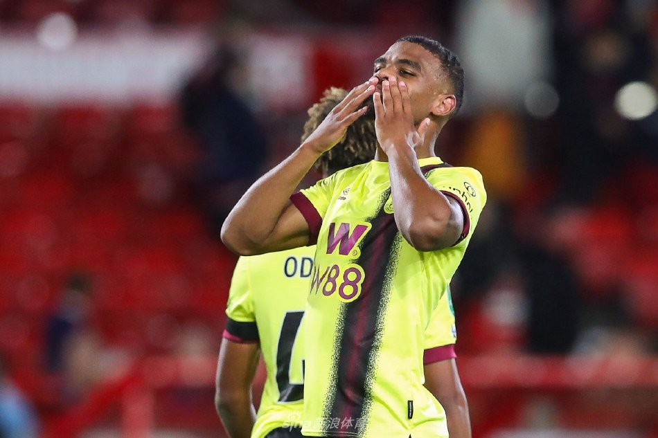 于这名出色 于这名出色