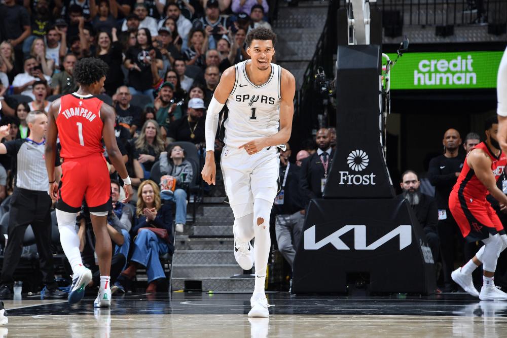 队特意在比 队特意在比